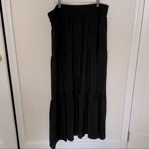 NWT Black tiered maxi skirt
